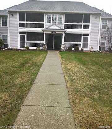 12486 SAINT ANDREWS Way, Fenton, MI 48430
