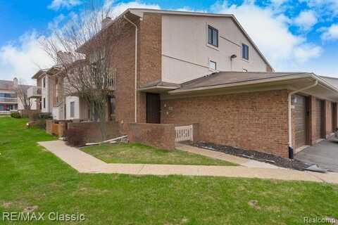 6715 MAPLE LAKES Drive, West Bloomfield, MI 48322