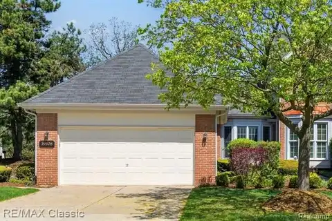 39508 VILLAGE RUN Drive, Northville, MI 48168