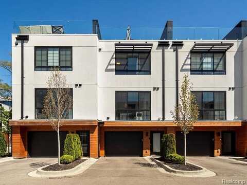 533 E HARRISON Avenue, Royal Oak, MI 48067