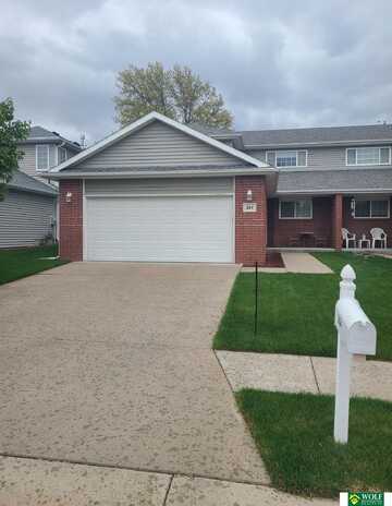 264 S 77Th Street, Lincoln, NE 68510