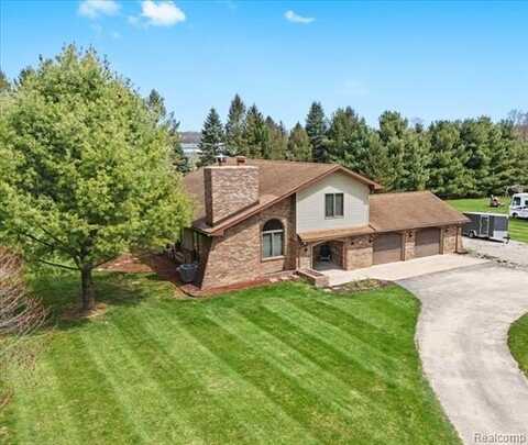 1415 ROSE CENTER Road, Fenton, MI 48430