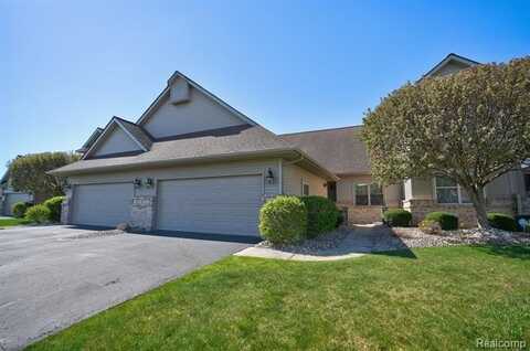 2352 CROSSINGS Circle, Davison, MI 48423