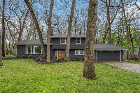 7518 Sheffield Drive SE, Ada, MI 49301