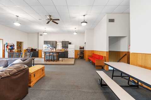 1302 Cooper Street, Jackson, MI 49202