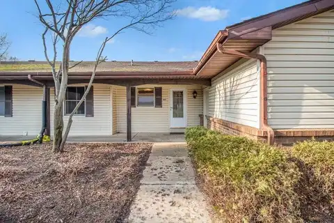 245 Bona Vista Drive NW, Grand Rapids, MI 49504