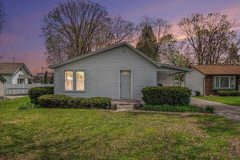 908 S Lake Steet Street, Greenville, MI 48838