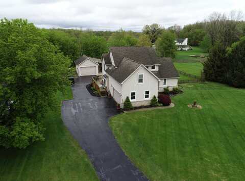 9888 Fountain Lane, Fowlerville, MI 48836