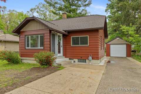 2810 Gerald Ave NE Avenue NE, Grand Rapids, MI 49505