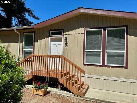 520 SHOREPINES PL, Coos Bay, OR 97420