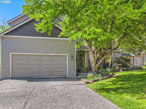 3948 SW VACUNA ST, Portland, OR 97219