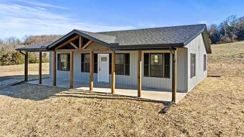 2240 Old London Lane, Mansfield, MO 65704