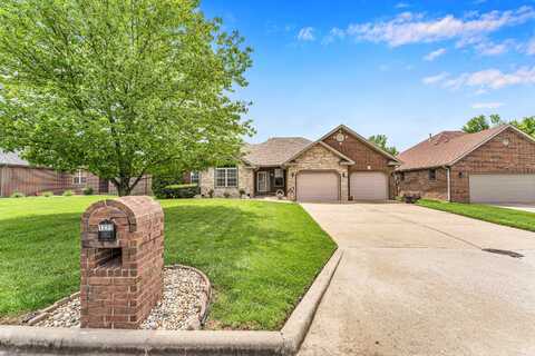 1222 E Ogorman Court, Springfield, MO 65803