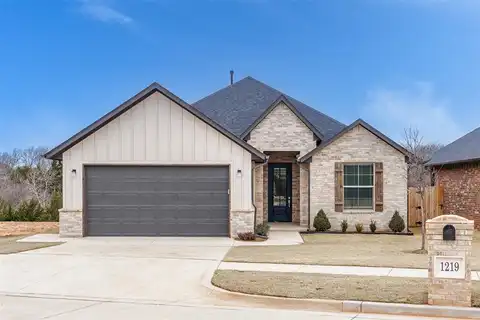 Colonial Avenue, Tuttle, OK 73089