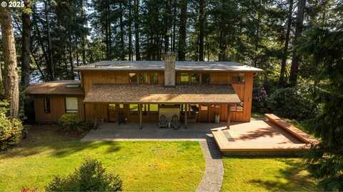 2264 S Tenmile Lake, Lakeside, OR 97449