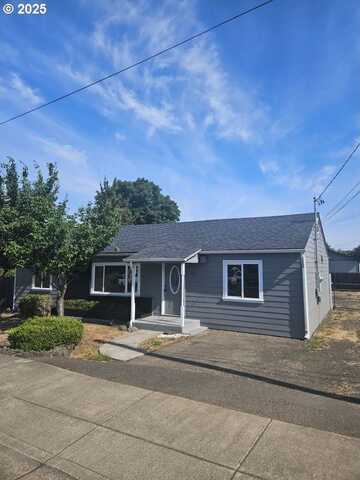 170 NE EXCHANGE AVE, Roseburg, OR 97470
