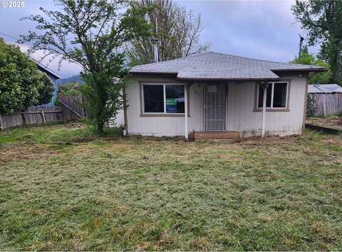131 MAJOR DR, Glendale, OR 97442
