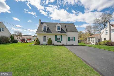 Lloyd, DOWNINGTOWN, PA 19335