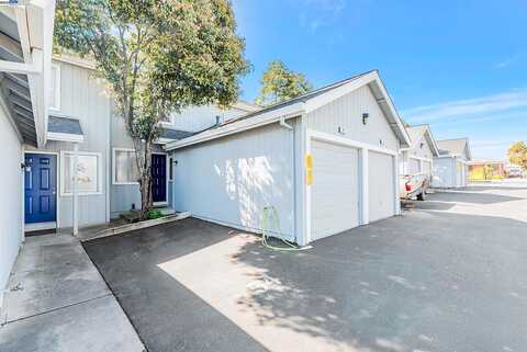 Tammy, BAY POINT, CA 94565