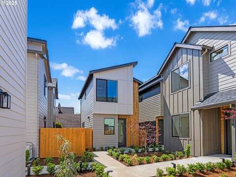 3219 SE 28th AVE, Portland, OR 97202