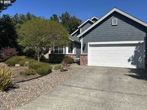 15 MARINERS LN, Florence, OR 97439