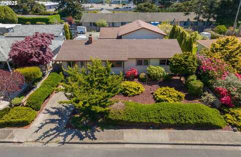 1088 NOPAL ST, Florence, OR 97439