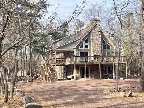 Pineknoll, LAKE HARMONY, PA 18624