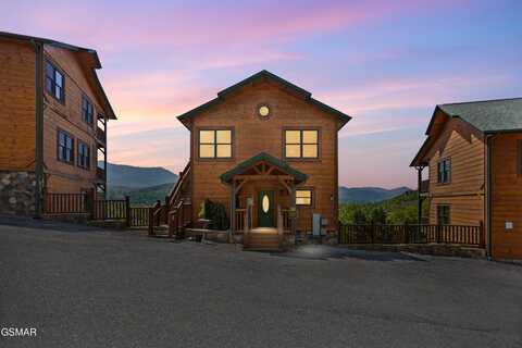 768 Mountain Stream Way Way, Gatlinburg, TN 37738