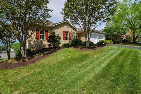 3837 Parkway Place DR, Roanoke, VA 24018