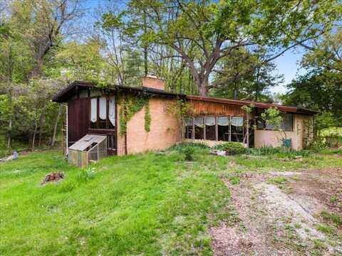 1817 English Forest RD, Pulaski, VA 24301