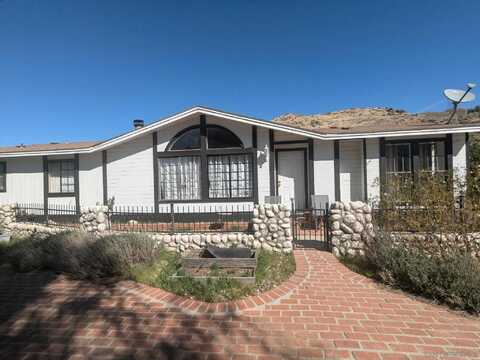 237 E Soledad Pass Rd, Palmdale, CA 93550