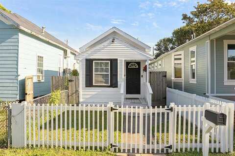 Avenue P 1/2, GALVESTON, TX 77550