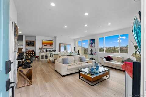 813 Mateo, Chula Vista, CA 91911
