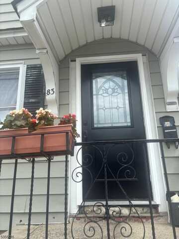 83 Maple Ave 2nd Fl., Wallington, NJ 07057