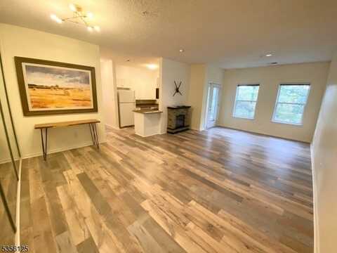 1210 Brittany Dr, Wayne, NJ 07470