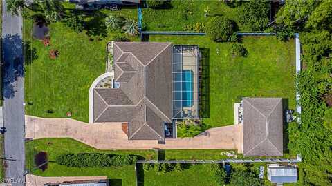 Thompson, LEHIGH ACRES, FL 33972