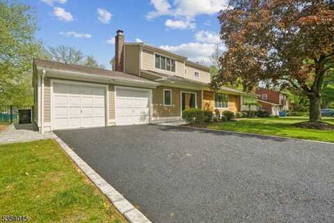 1006 Papen Rd, Bridgewater, NJ 08807