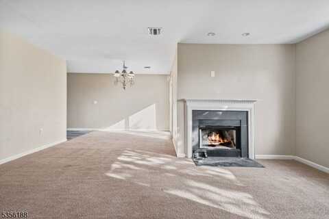 410 Heights Dr, Haledon, NJ 07508