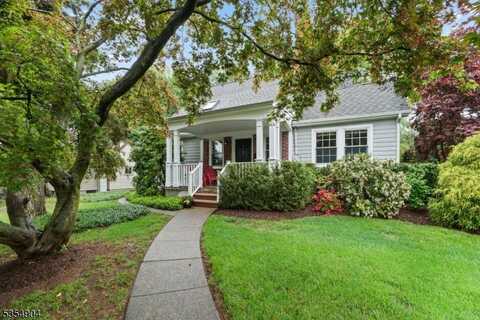 4 Westview Pl, Midland Park Boro, NJ 07432