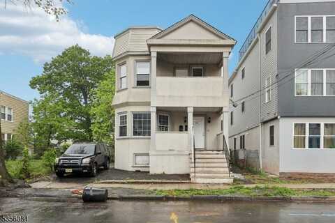 149 Dewey St, Newark, NJ 07112