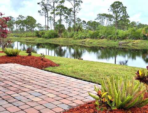 8420 Gallberry Circle, Port Saint Lucie, FL 34952