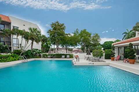 3050 Presidential Way, West Palm Beach, FL 33401