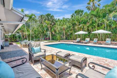 2561 Pepperwood Circle, North Palm Beach, FL 33410