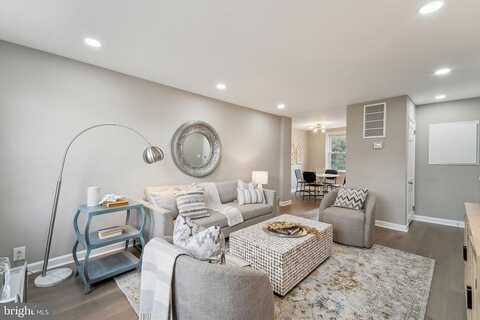 36Th, ARLINGTON, VA 22206