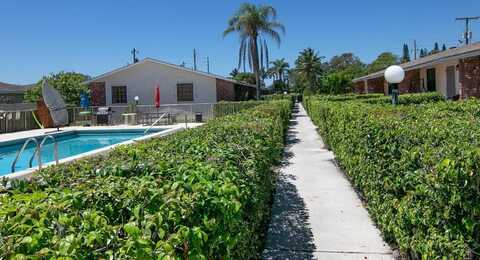 2206 NE 4th Street, Boynton Beach, FL 33435