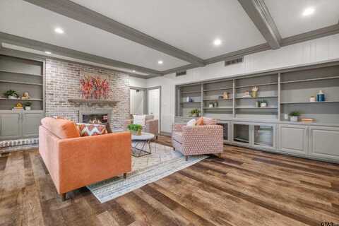 2126 Mcdonald Rd, Tyler, TX 75701