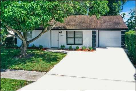 5763 Ellis Hollow Road E, Lake Worth, FL 33463