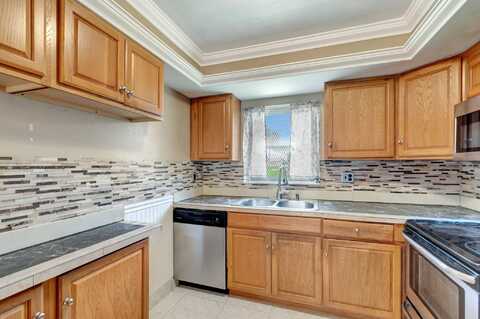 2867 Ashley Drive W, West Palm Beach, FL 33415