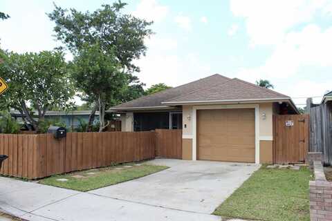 703 S A Street S, Lake Worth, FL 33460