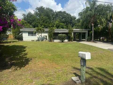 2403 Kelly Court, Fort Pierce, FL 34982